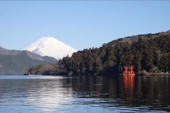 元箱根・芦ノ湖と富士山