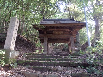 阿弥陀寺の山門